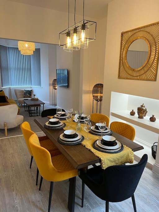 Brand New Stunning Family House Villa แบล็คพูล ภายนอก รูปภาพ