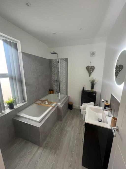 Brand New Stunning Family House Villa แบล็คพูล ภายนอก รูปภาพ